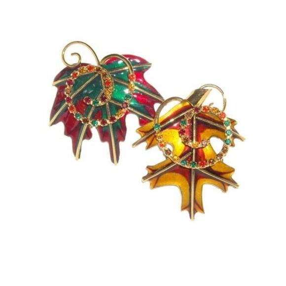 Lunch at the Ritz Leaves Benedict Clip-On Earrings - Picture 1 of 2